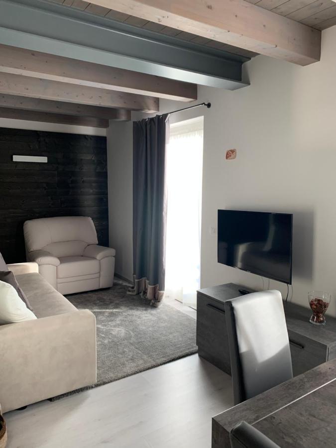 Alpin Sun Apartment Temu Ngoại thất bức ảnh