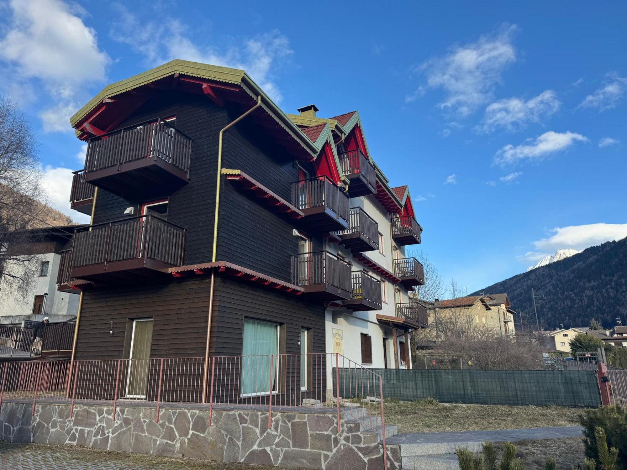 Alpin Sun Apartment Temu Ngoại thất bức ảnh